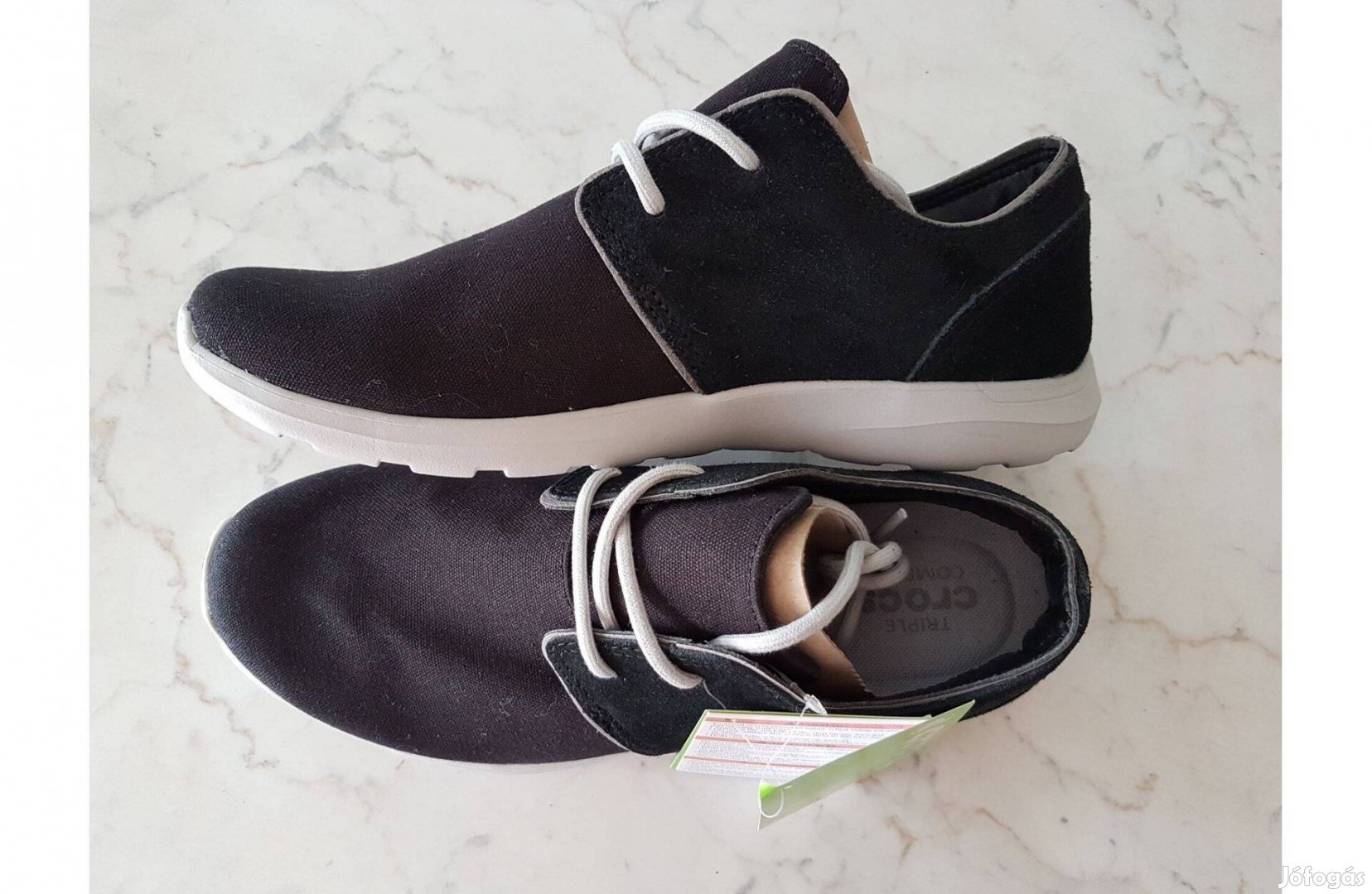 Új fekete Crocs velúrbőr cipő 42 méret, Tripla komfortos belső