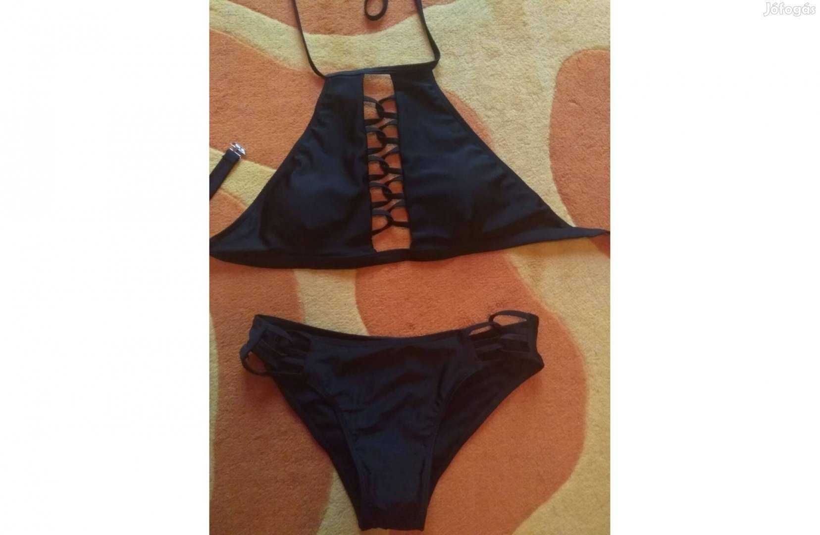 Új fekete bikini