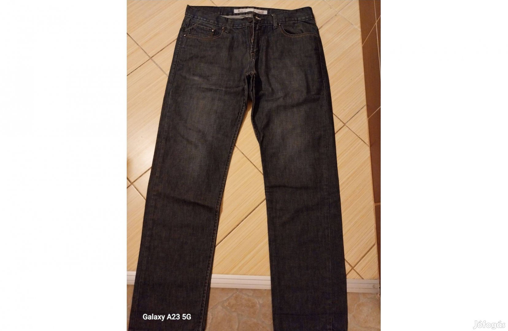 Új férfi farmer eladó