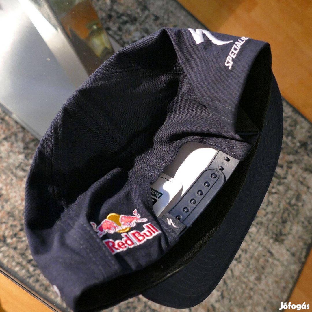 Új flat brim Team Red Bull Bora-Specialized sapka