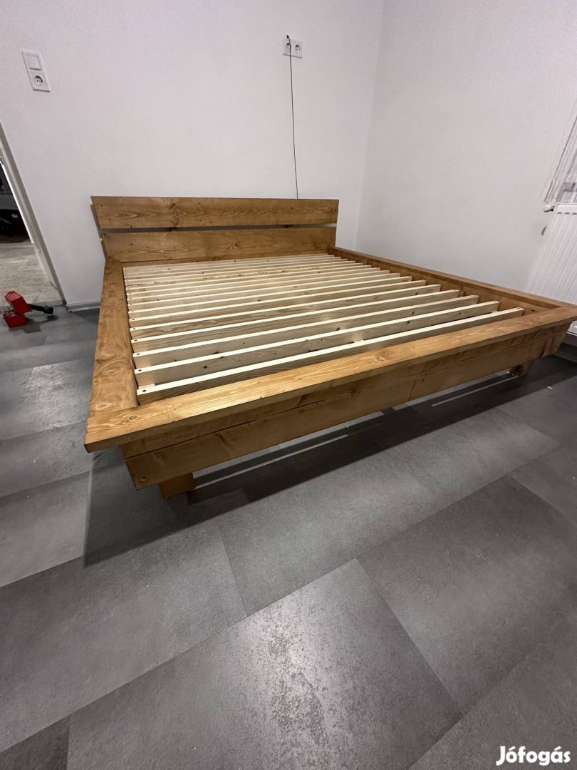 Új franciaágy Jó Áron kiszállítva , összeszerelve !
