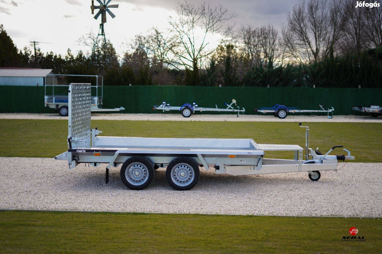 Új gépszállító utánfutó Szegeden - 2.190.000 Ft helyett