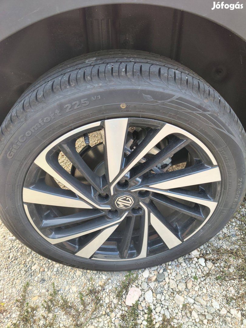 Új gumiabroncs 215/50r18 suv is