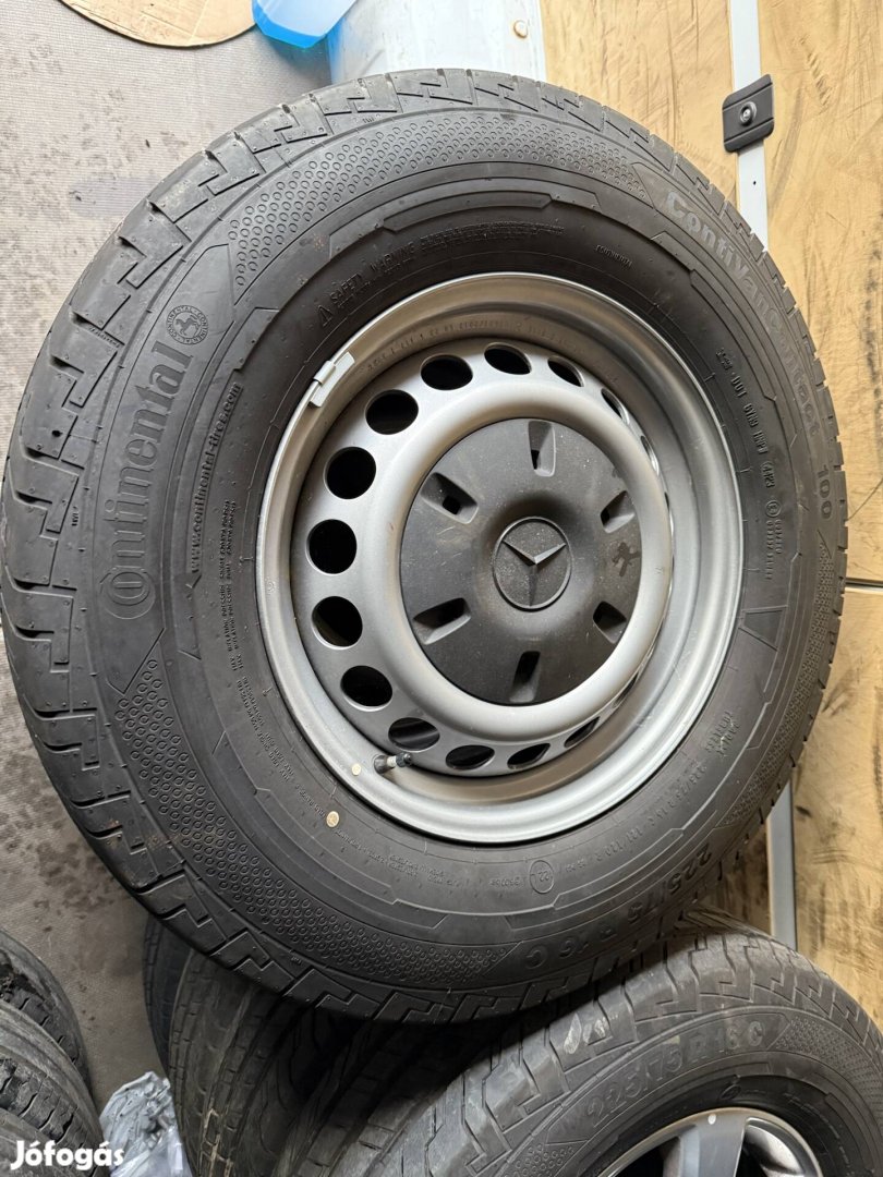 Új gyári Mercedes Sprinter 225/75R16C nyárikerék