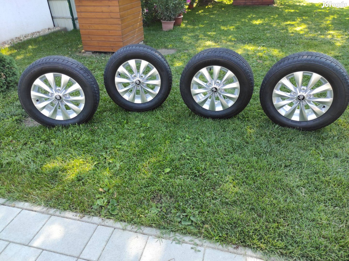 Új gyári Skoda Felni és Gumi 5x112