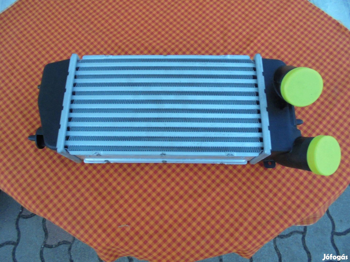 Új gyári ( interccoler hűtő ) Eladó