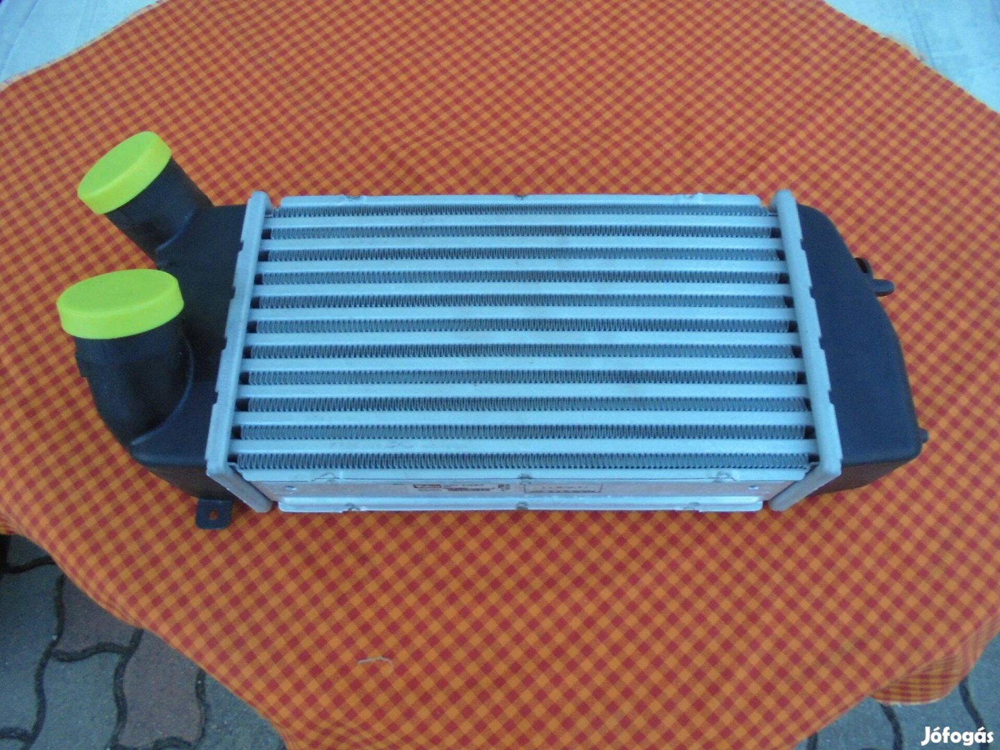 Új gyári intercooler hűtő dobozában eladó