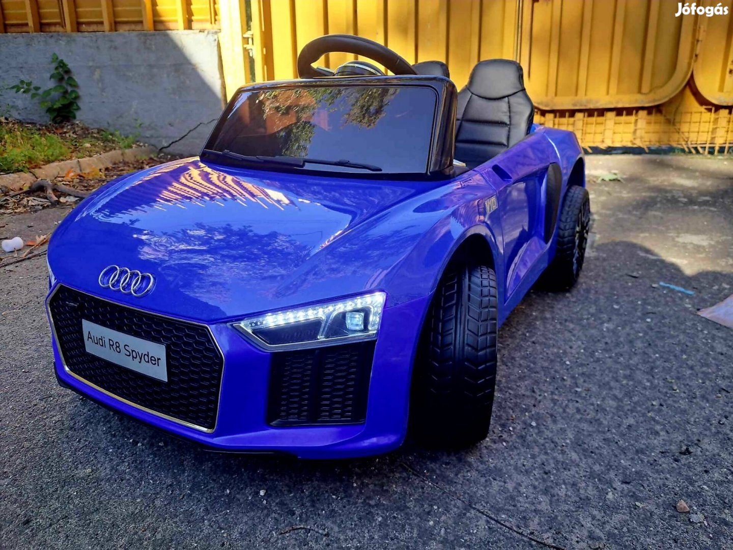 Új gyerek elektromos Audi R8