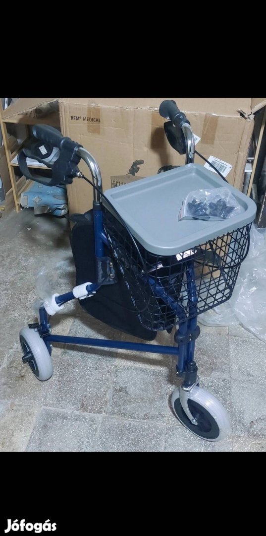 Új háromkerekű rollátor, összecsukható, sötét kék színű