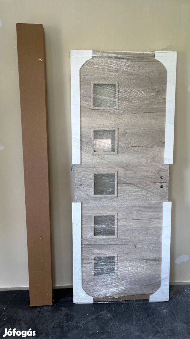 Új jobbos CPL ajtó kerettel mérethiba miatt eladó