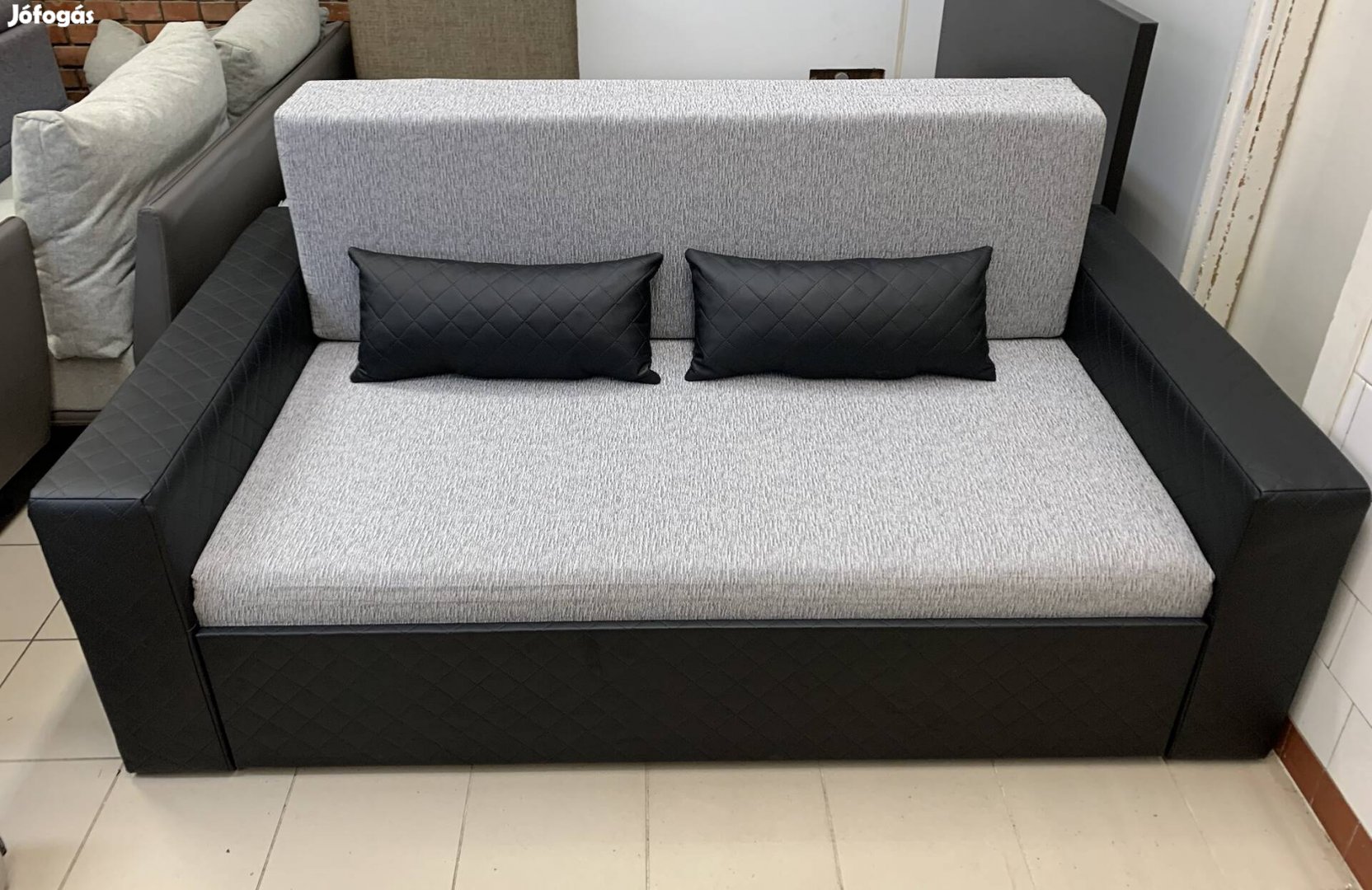 Új kanapé Ágyazható ülőgarnitúra  Akciós áron eladó 