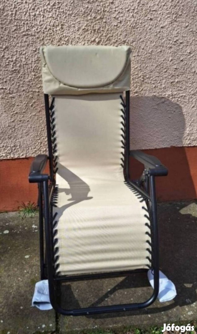 Új kerti napozószék, hintaszék, bézs szín