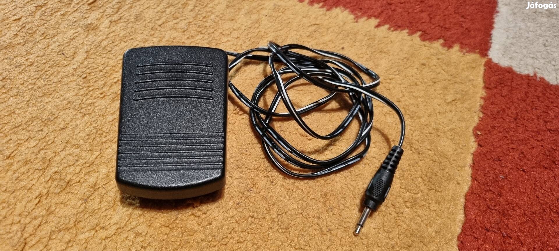 Új lábkapcsoló jack csatlakozóval