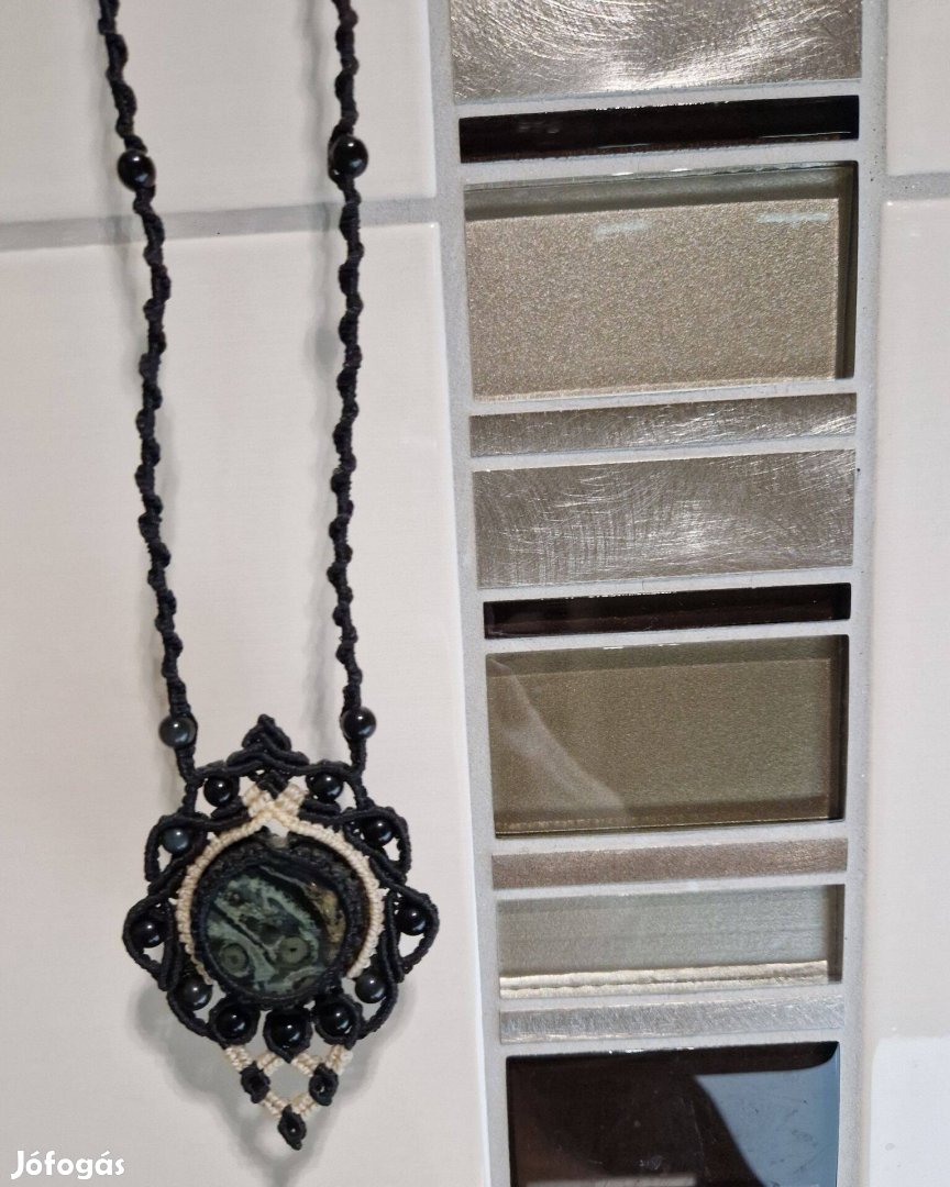 Új makramé nyaklánc