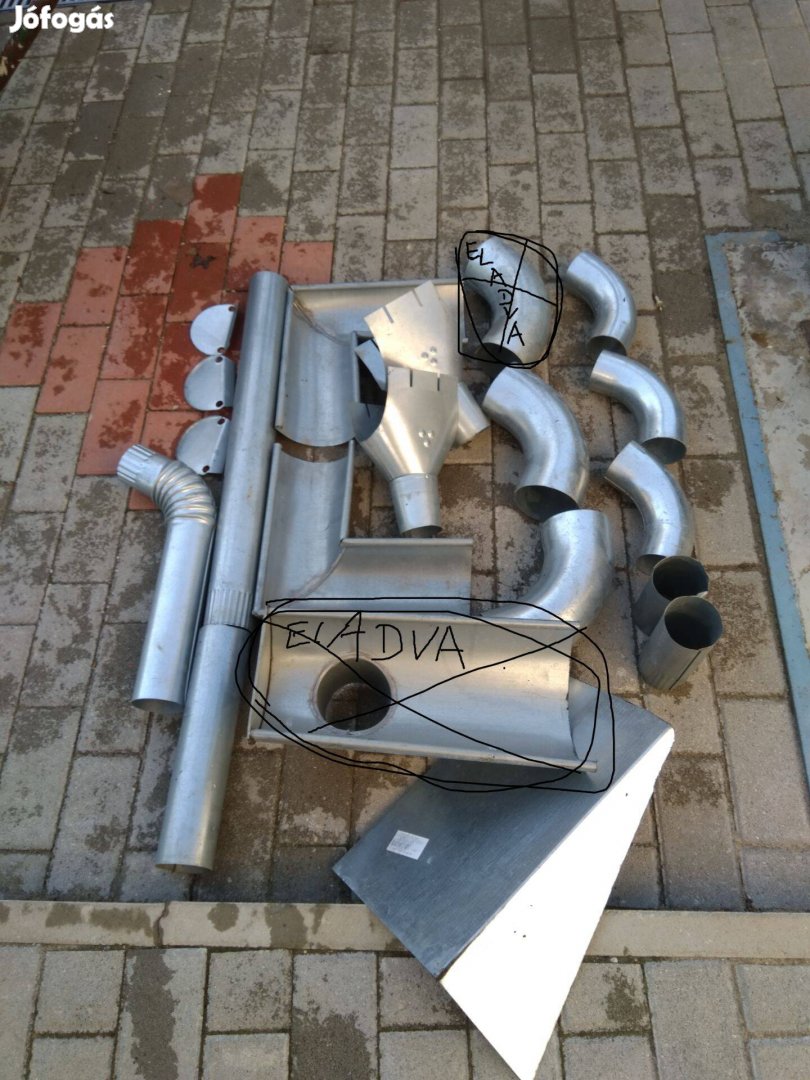 Új megmaradt vegyes horganyzott eresz csatorna tartozékok