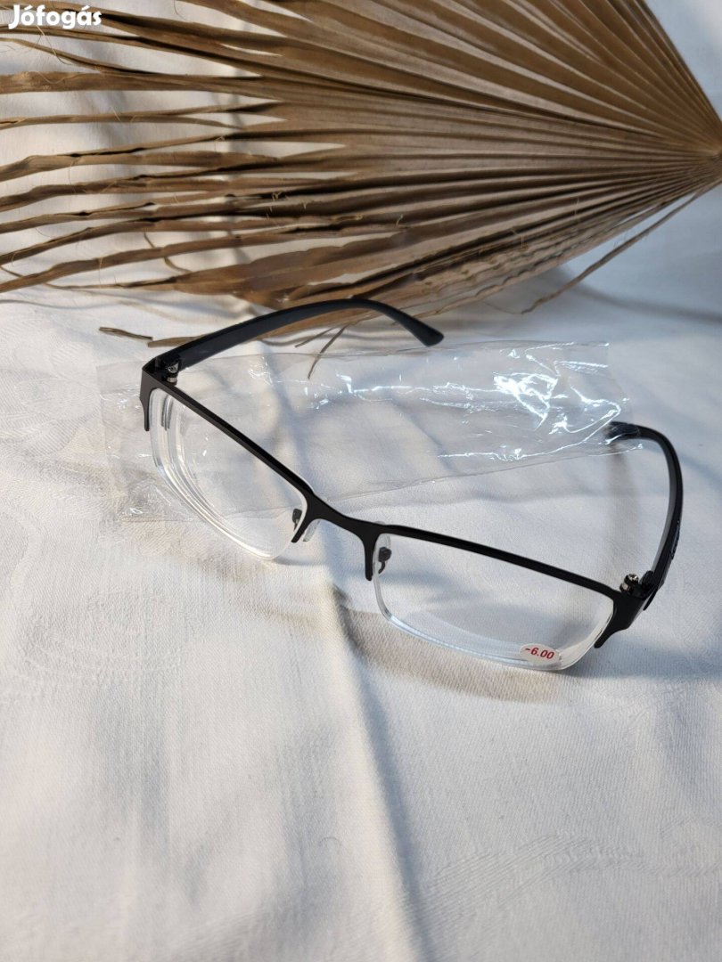 Új mínuszos szemüveg távolra, standard egységesen -6-os