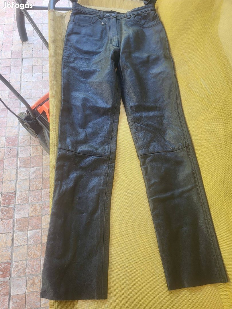 Új motoros bőrnadrág farmerszabású 40-es
