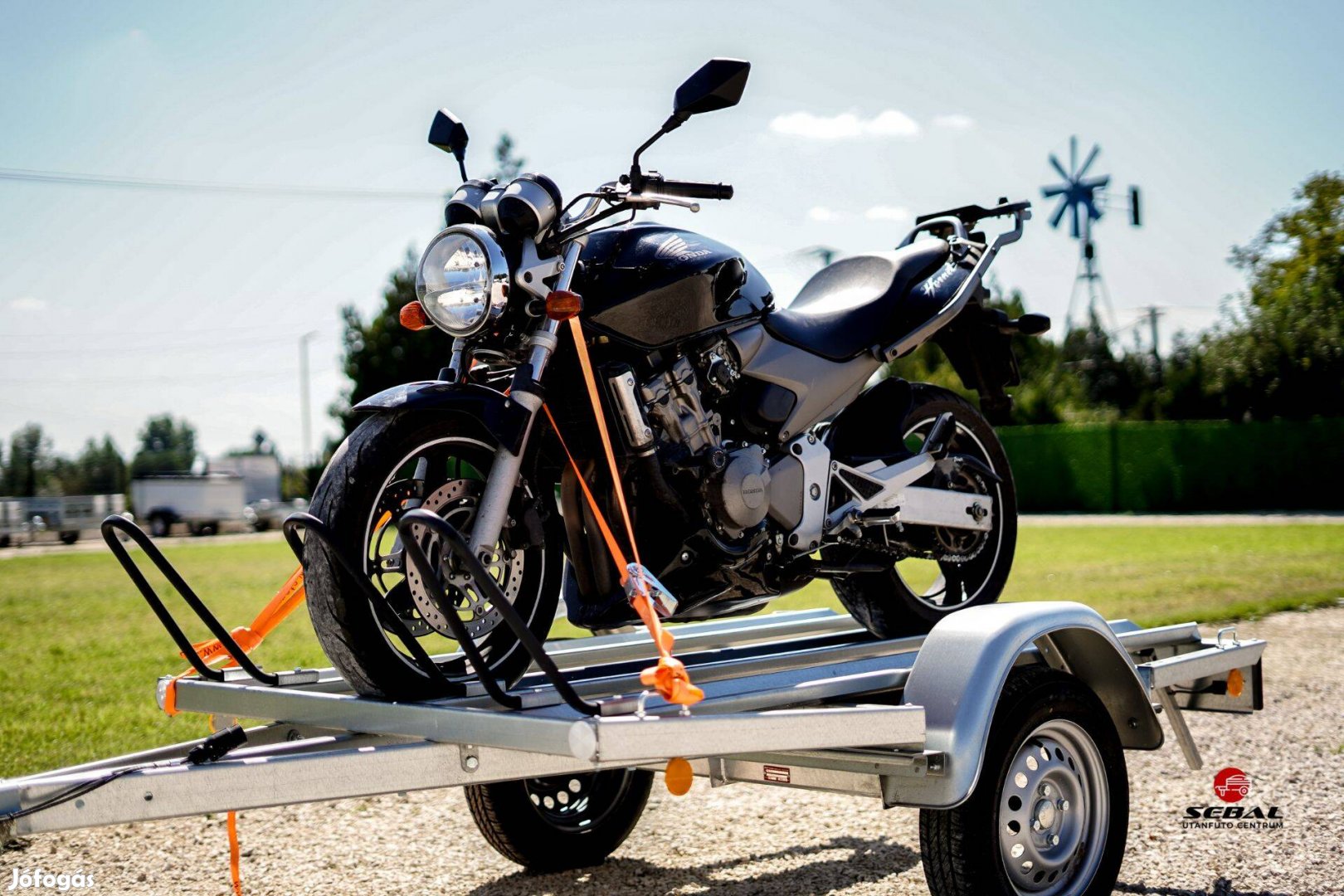 Új motorszállító utánfutó Kecskeméten 450.000 Ft helyett 419.000 Ft