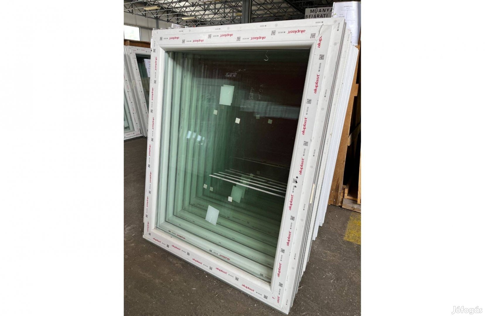 Új műanyag ablak (118 x 138) Hatalmas Készlet,széles választék