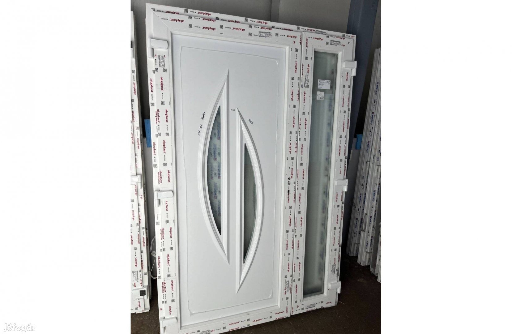 Új műanyag bejárati Léna ( 138 x 208 ) ajtó Készletről Azonnal