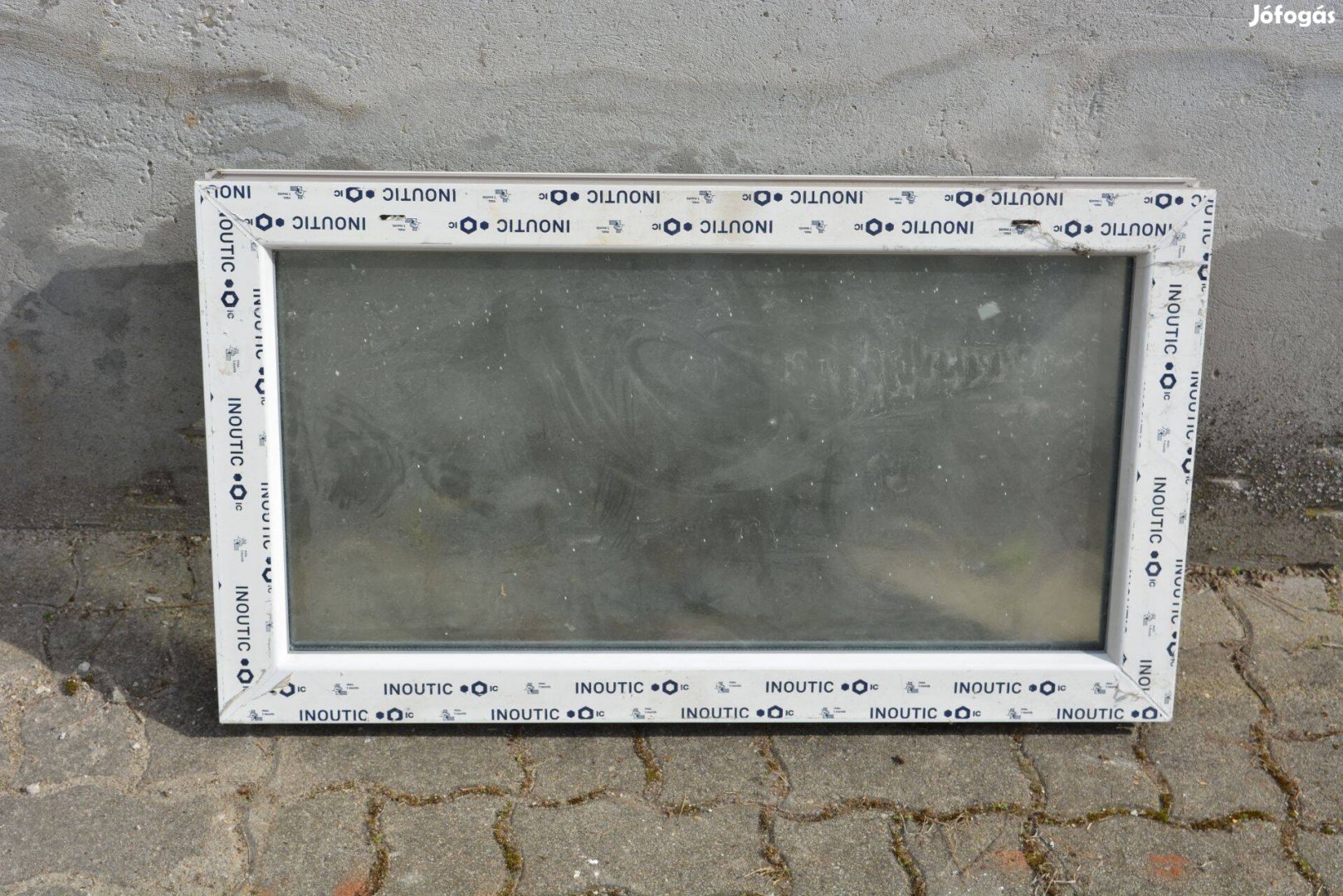 Új müanyag fix ablak 50x90 méretben matt üveggel felül világító