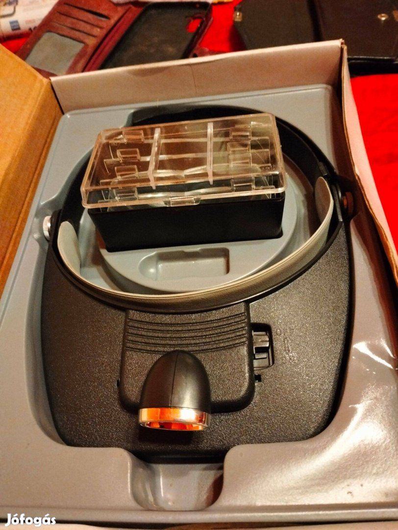 Új nagyitós lámpa műszerészeknek