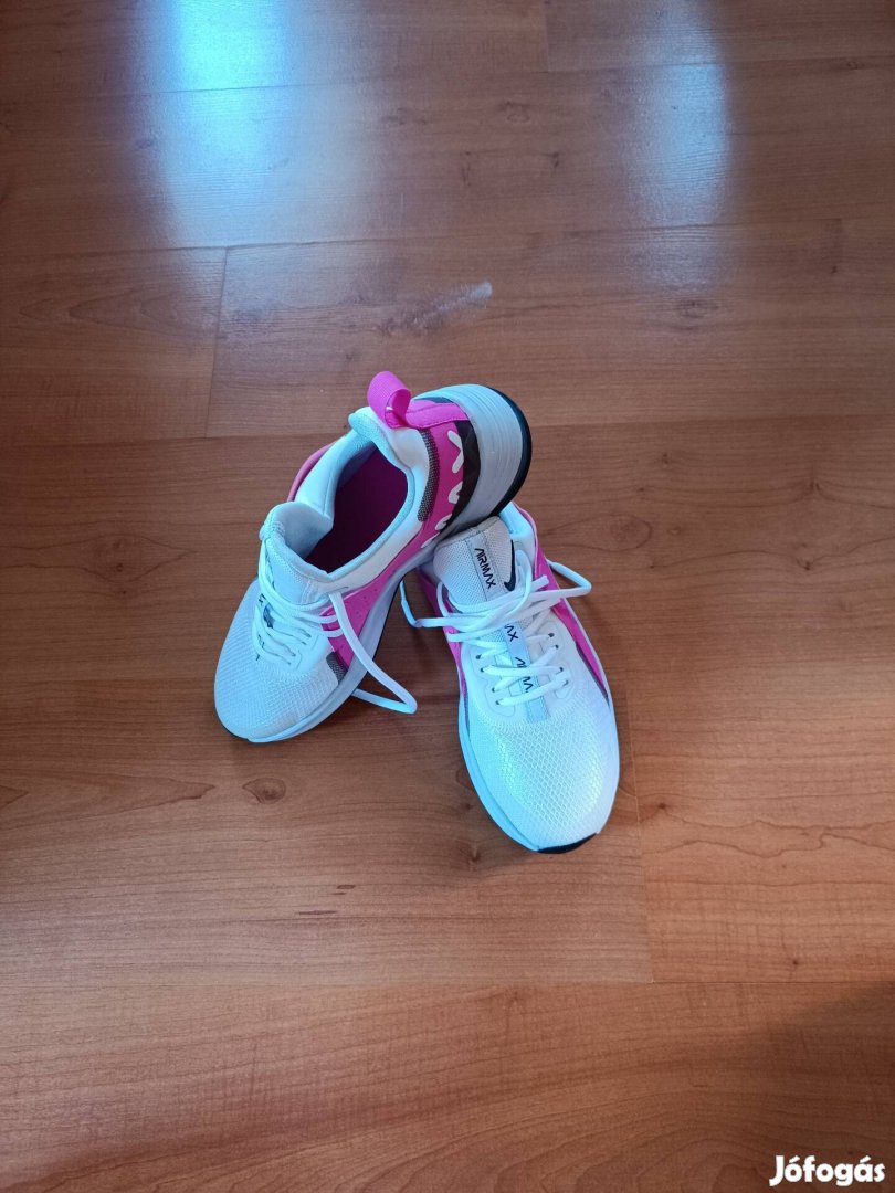 Új női Nike air max Bella TR 3 fitness cipő 39