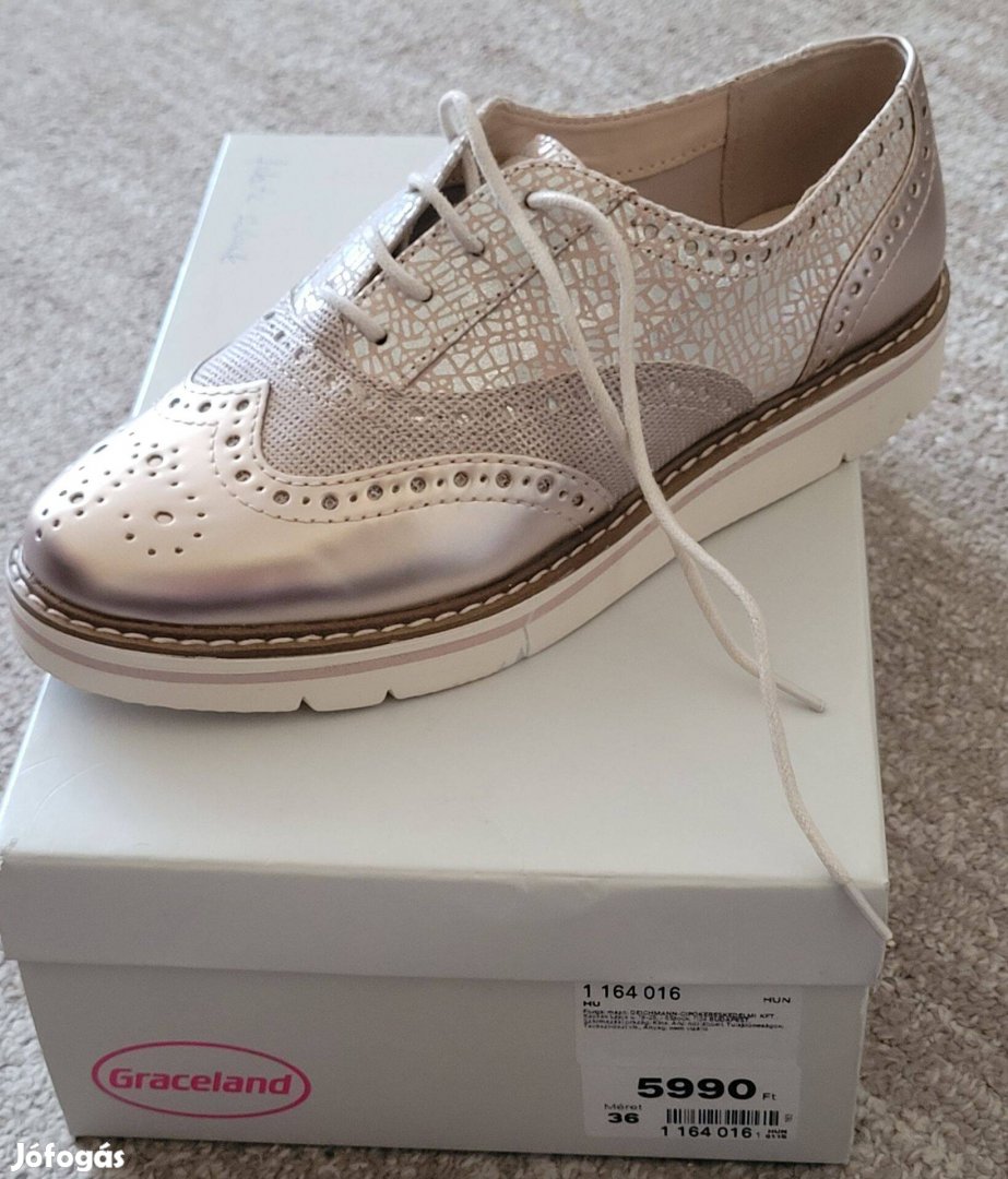 Új női cipő 36os
