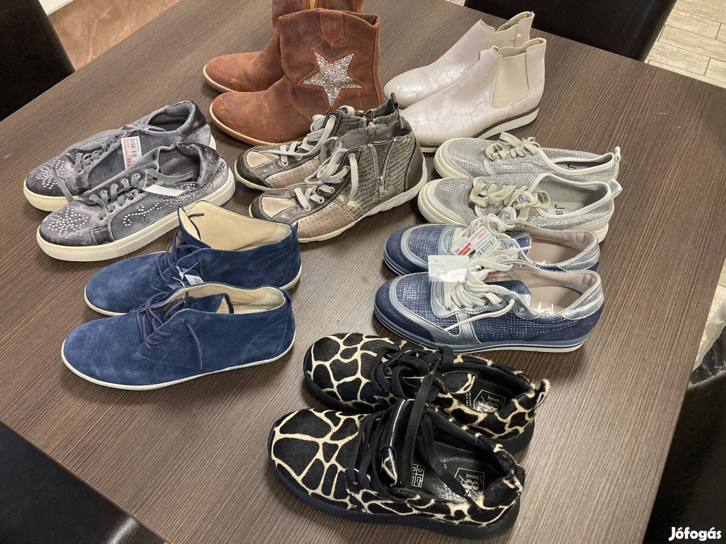 Új női cipők 36 és 37 méretben