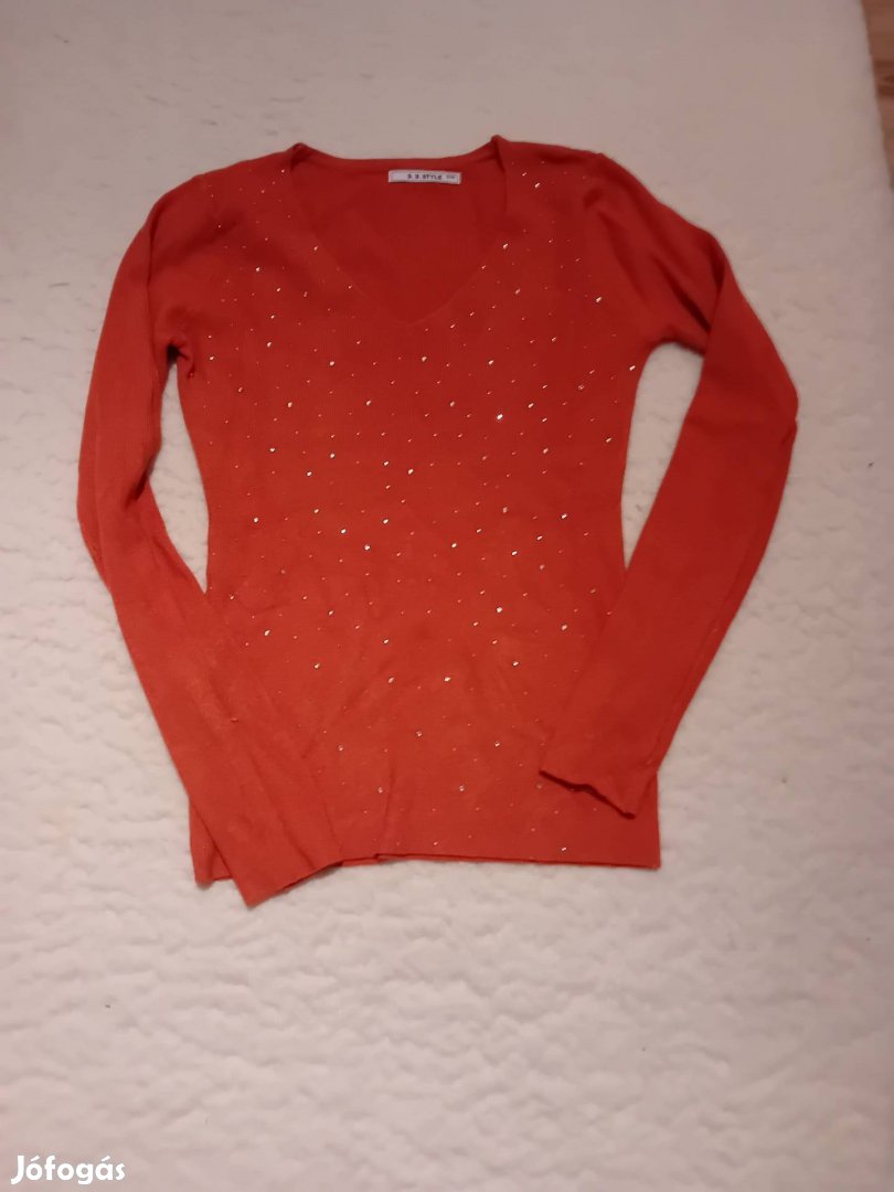 Új női vörös színű pulóver 