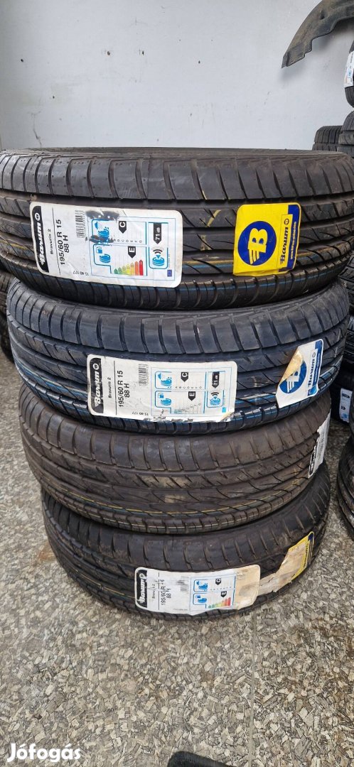 Új nyári gumi szett 4db 19560 r15. Barum