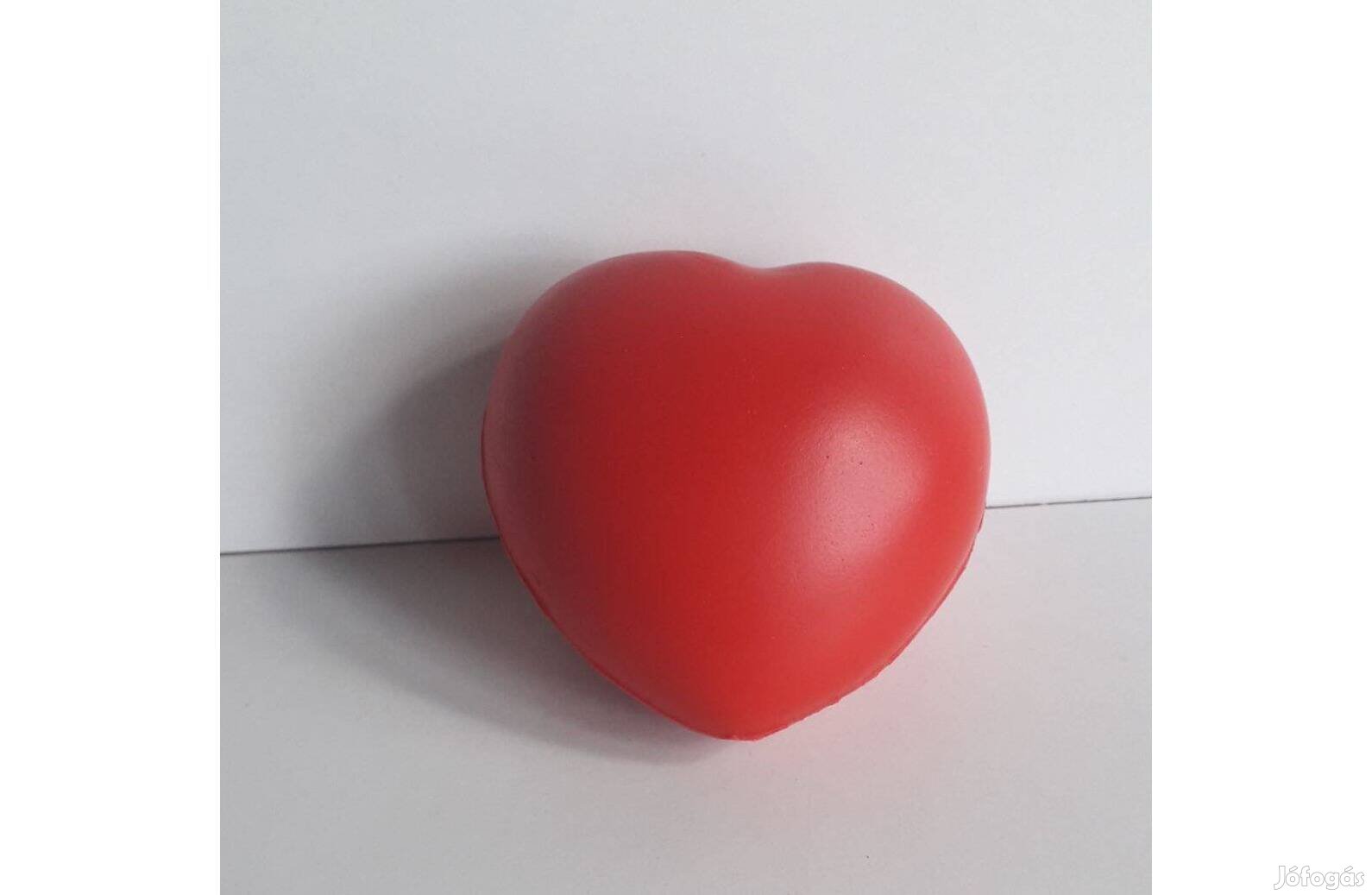 Új piros szív alakú stresszlabda, kézerősítő 7*7 cm