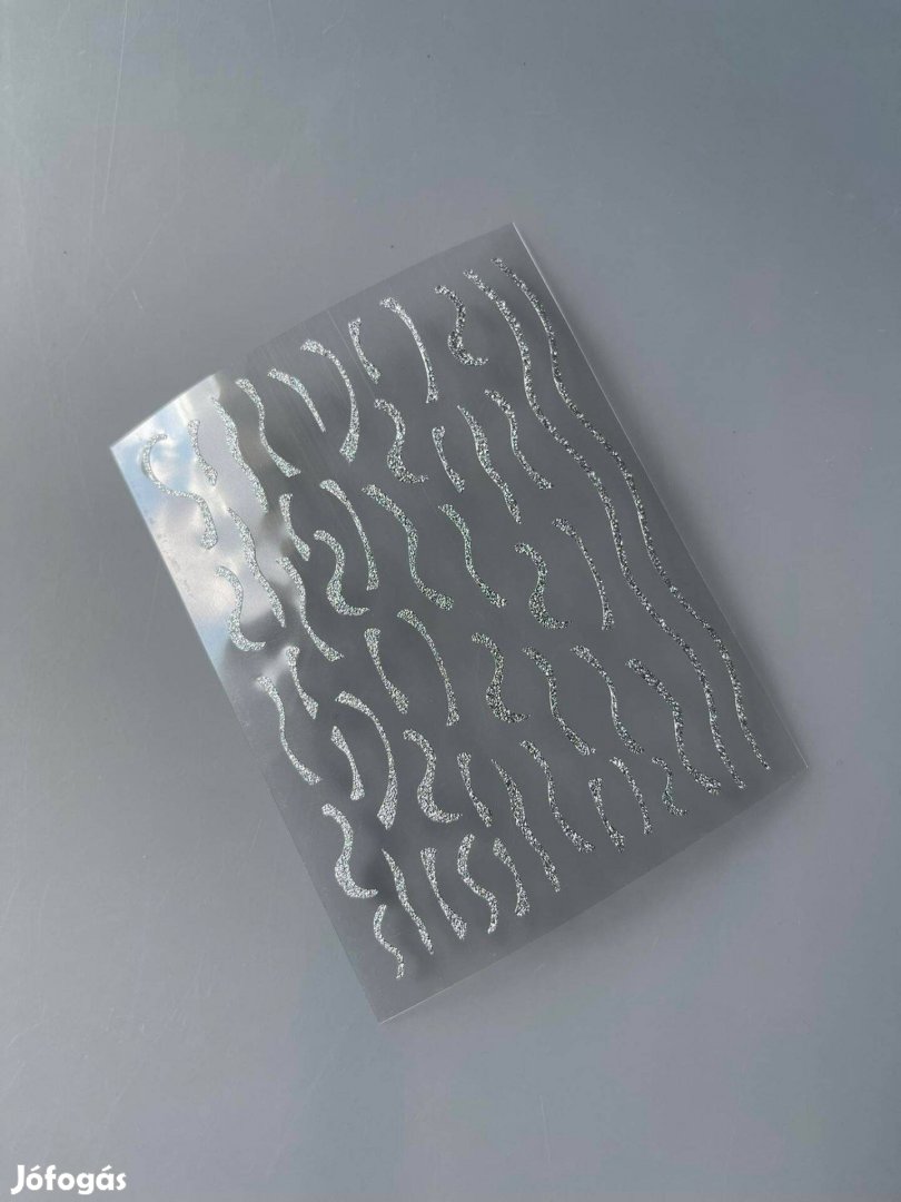 Új reflektív fényű 3D köröm matrica ív ezüst színű díszítő csík hullám