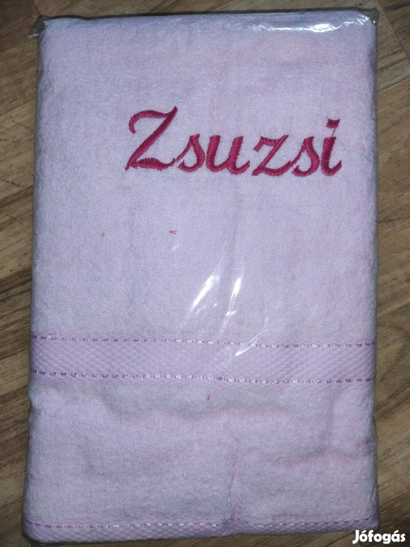 Új rózsaszín Zsuzsi feliratos hímzett törölköző fürdőlepedő