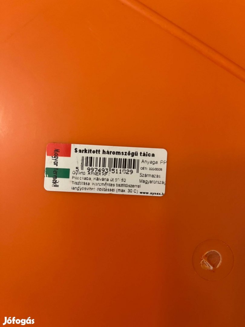 Új sarkított háromszögletű narancssárga tálca!