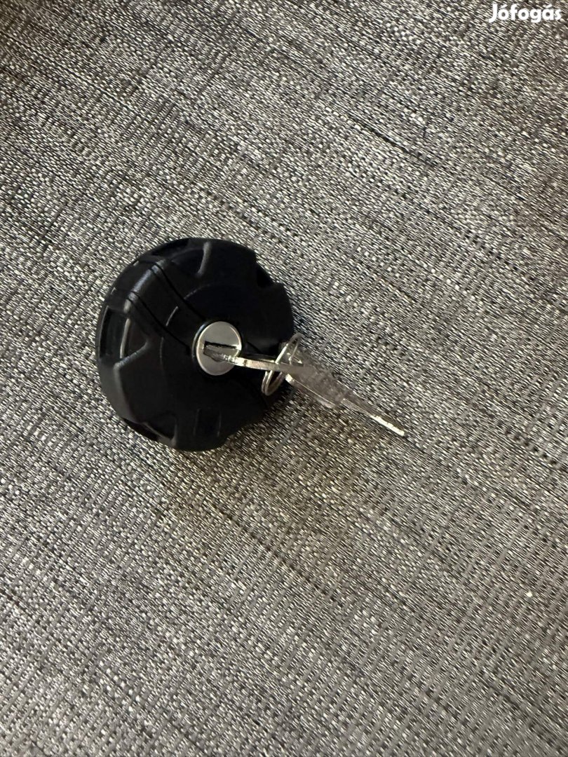 Új tank sapka zárható! két kulcs Toyota Dyna 100 150