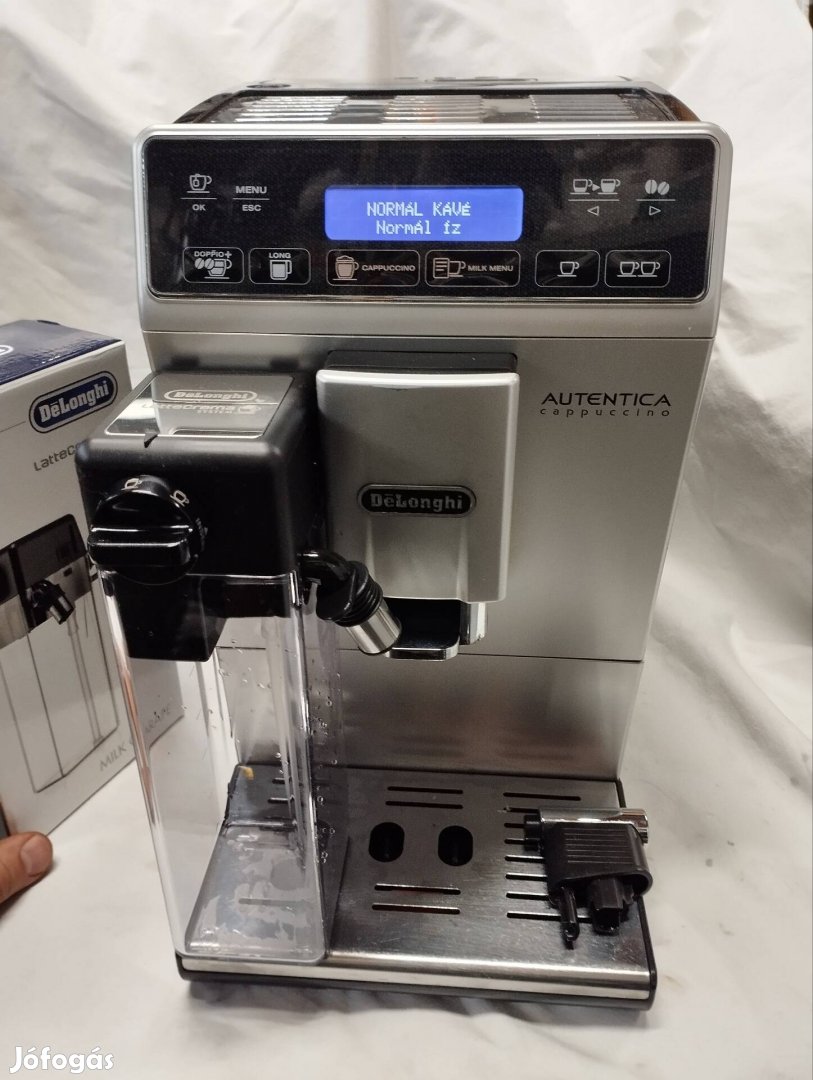 Új tejtartályos Delonghi Autentica Cappuccino full automata kávéfőző