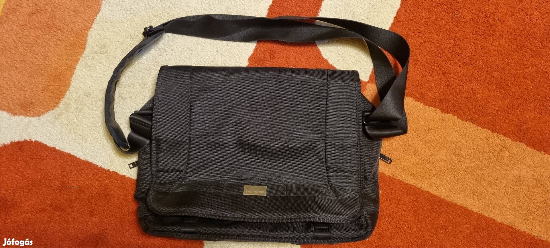 Új travelite laptop, notebook táska
