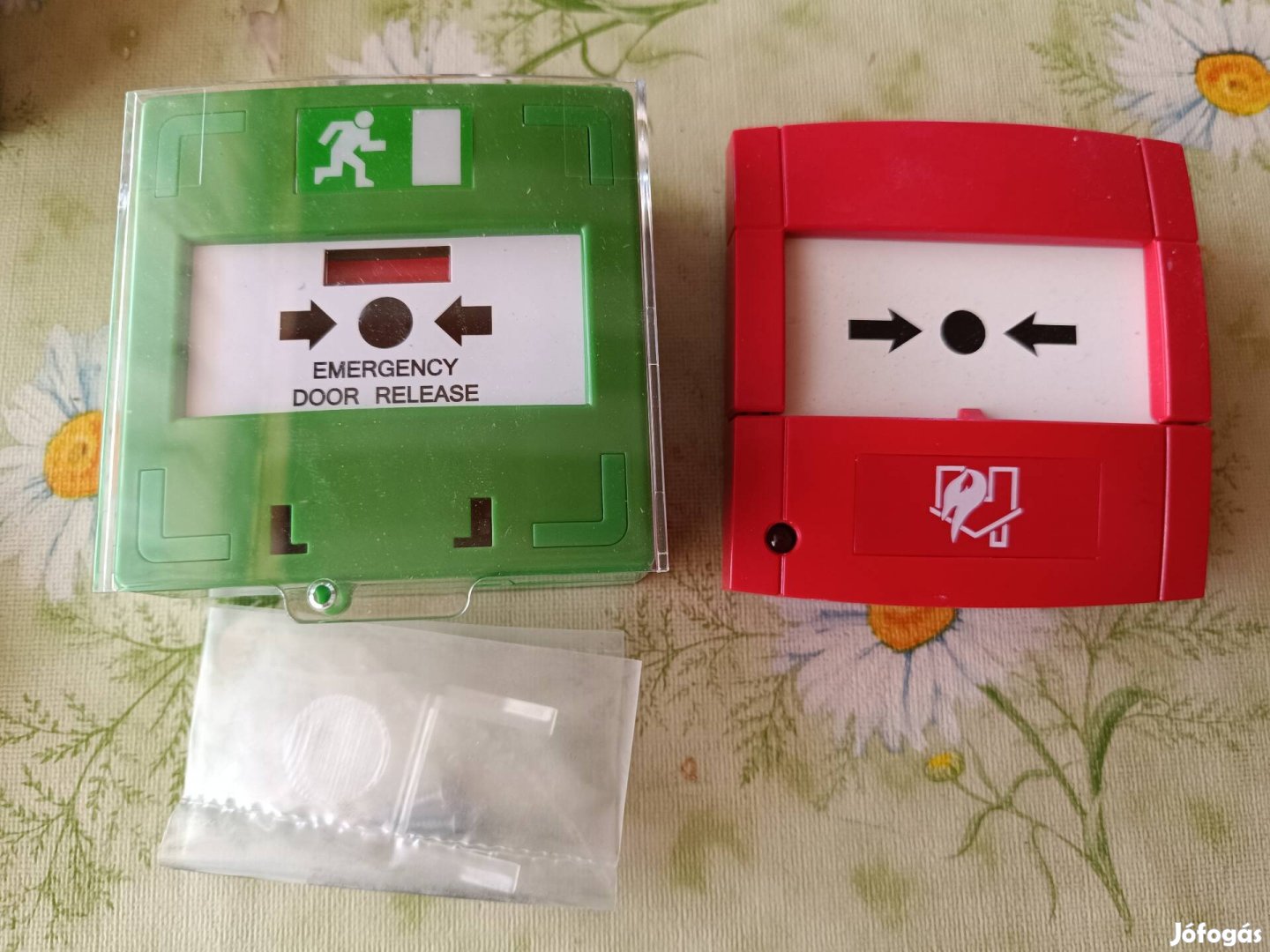 Új tűzjelző kézi jelzésadó + vészkijárati ajtónyitó - 2 db 