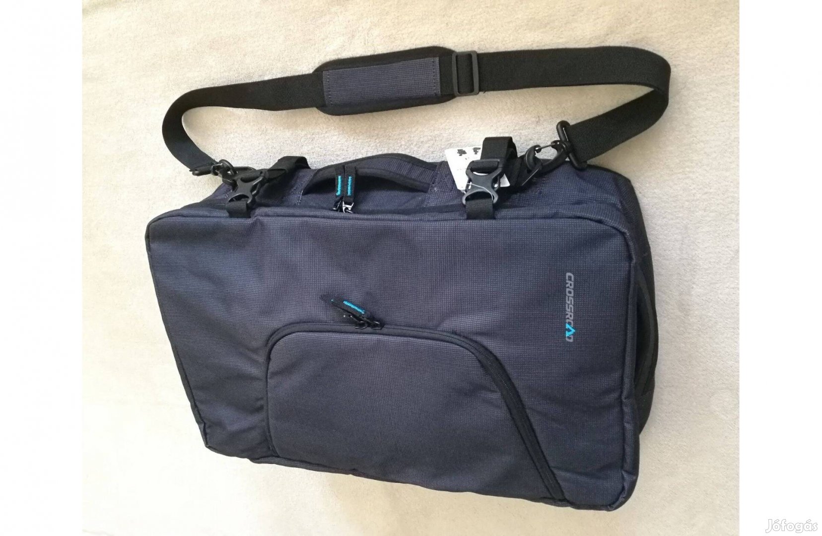 Új utazótáska hátizsák vállpántos táska eladó