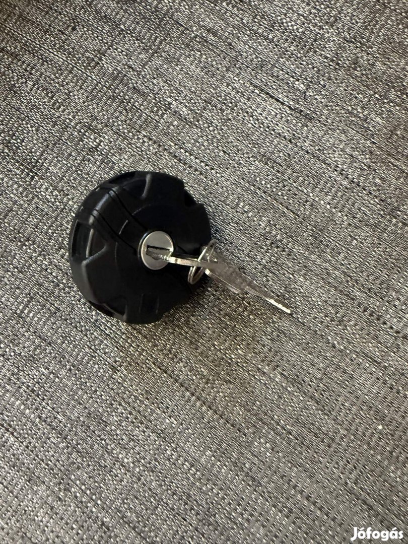 Új üzemanyag tank sapka 2 kulcs Toyota Dyna 100 150