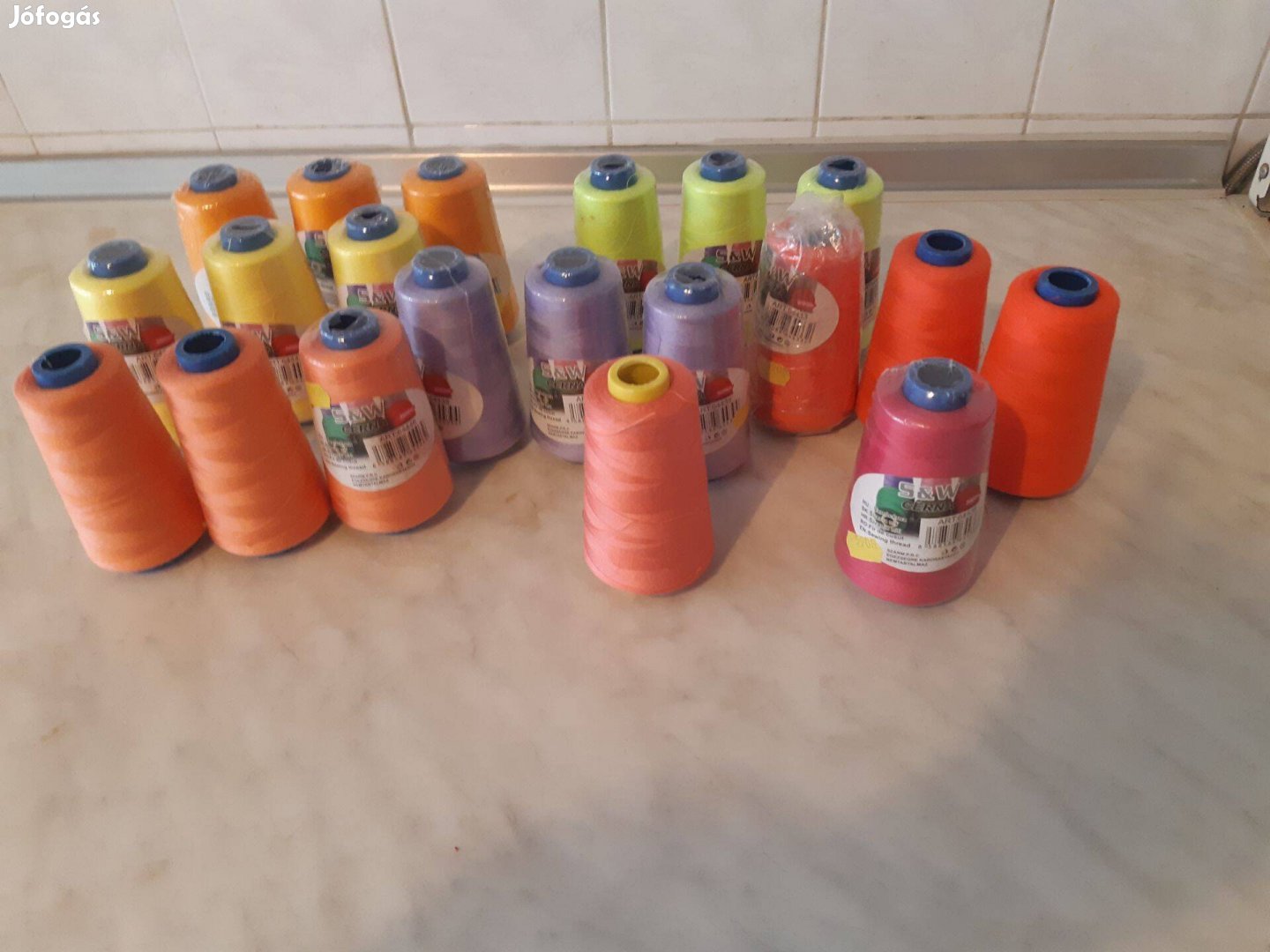 Új varrócérna poliészter varrócérna