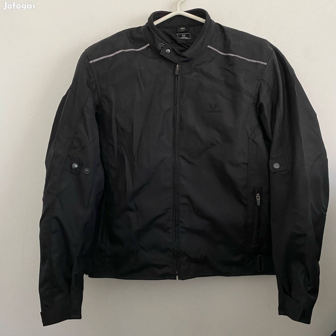 Új vékony motoros dzsekik XS-től 3XL-ig
