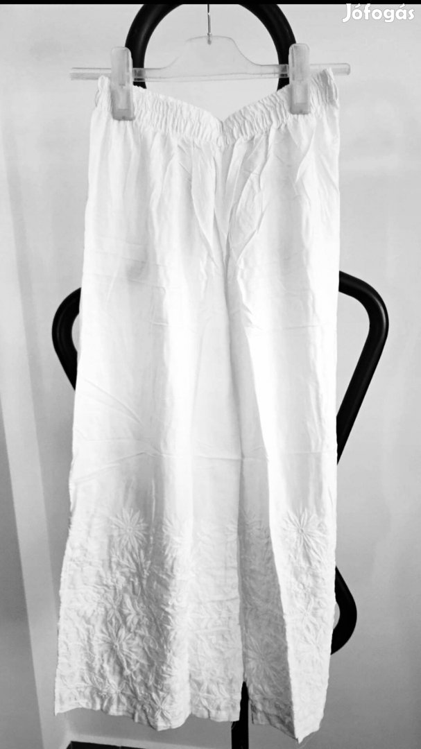 Új világoskék virág mintás hímzésekkel díszített indiai