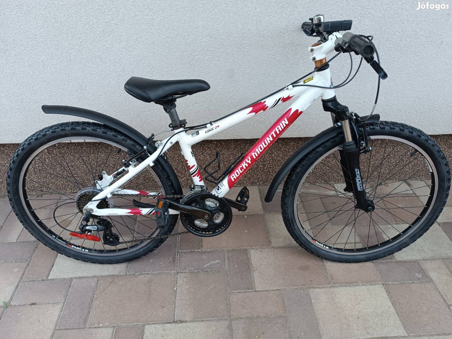 Újgumis 24" Alu Mtb gyerek kerékpár bicikli +Akkus lámpa
