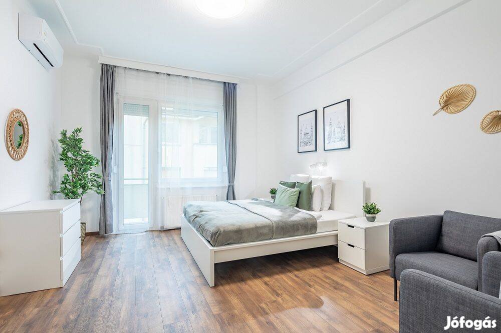 Újlipótvárosi napfényes lakás