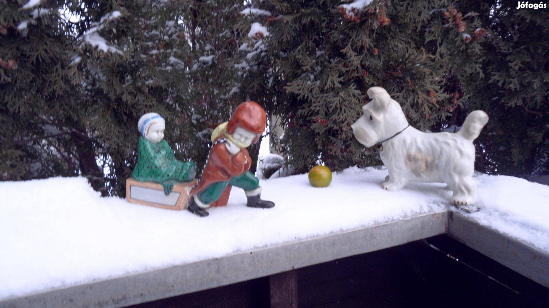 Újra itt a hó, klasszikus 2 személyes masszív fa szánkó