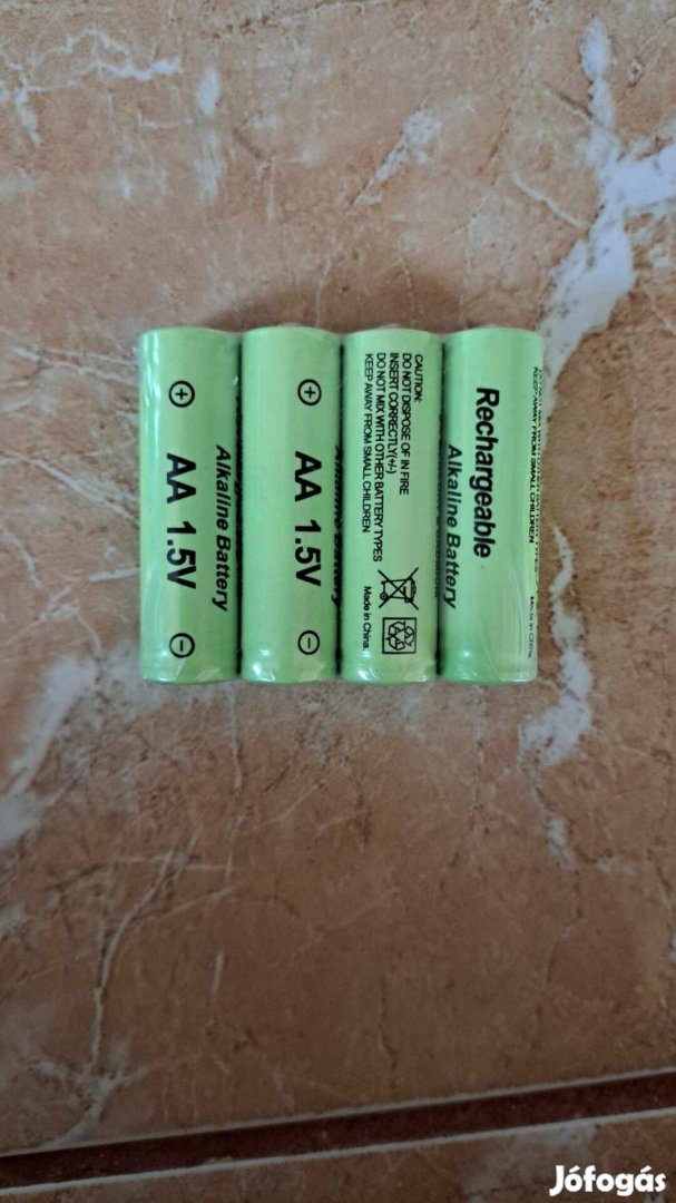 Újratölthető AA és AAA akkumulátor