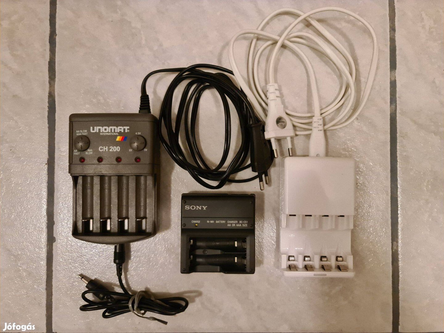 Újratölthető akkumulátor ceruza elem töltő és hálózati adapter 3 db