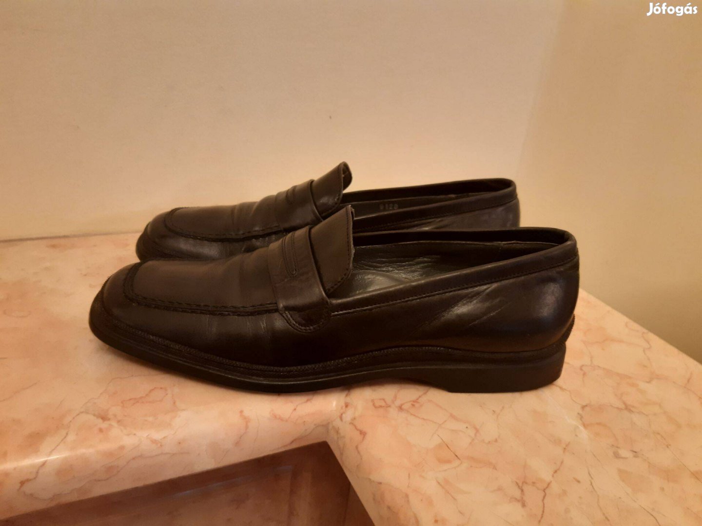 Újsz. Attilio Giusti Leombruni(AGL)luxus(260Eur) fekete bőr félcipő 37